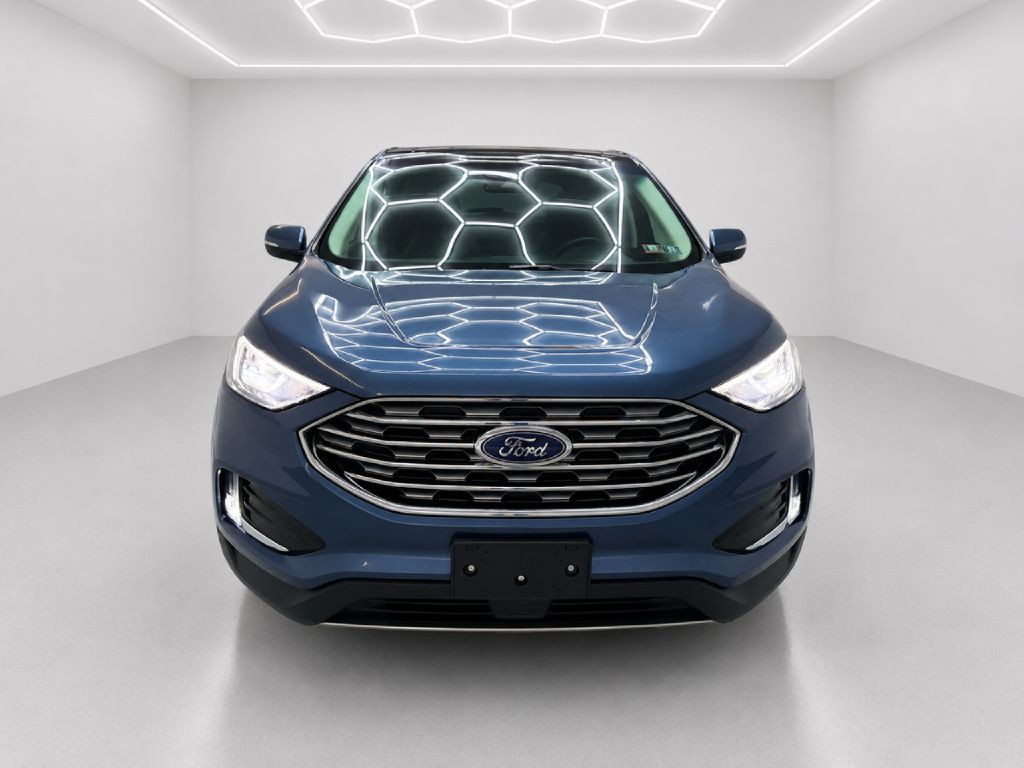 2019 Ford Edge Image 8