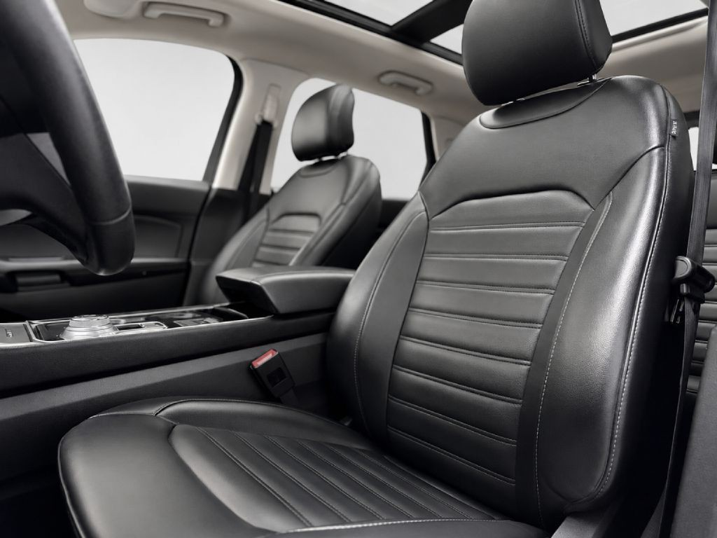 2019 Ford Edge Image 9