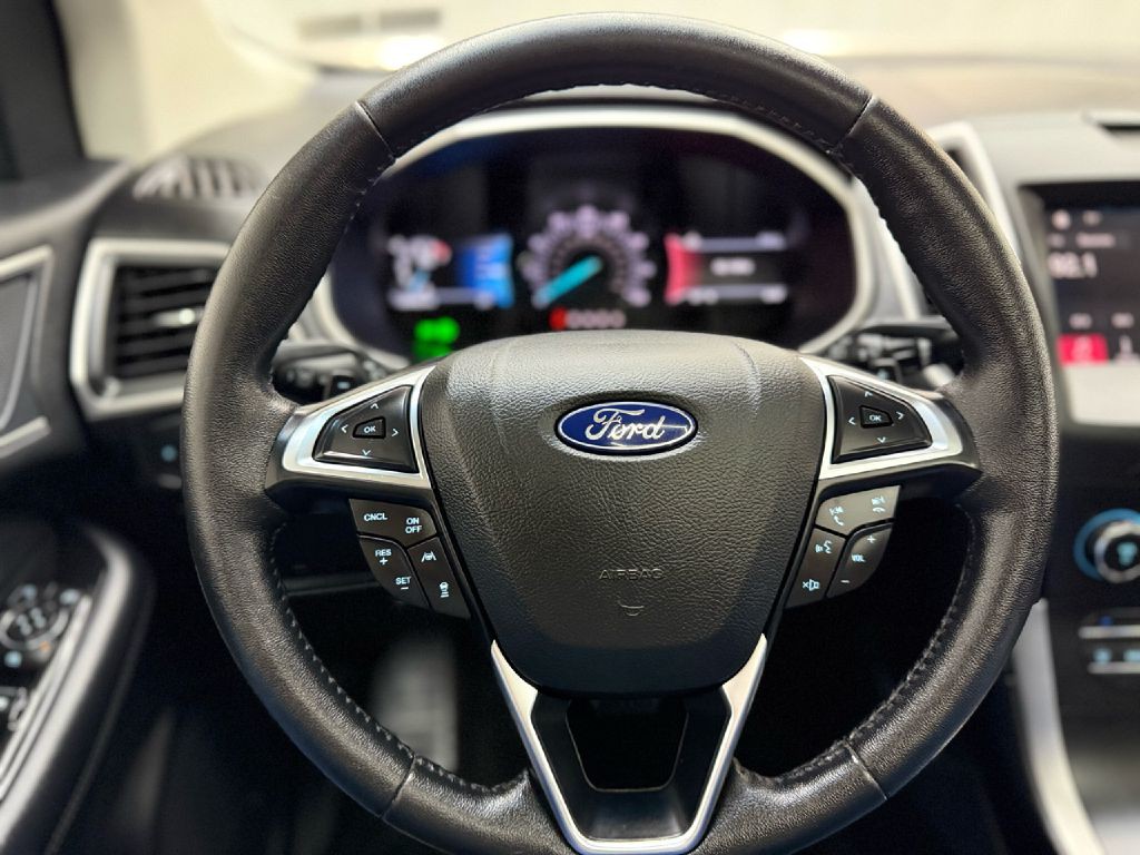 2019 Ford Edge Image 13
