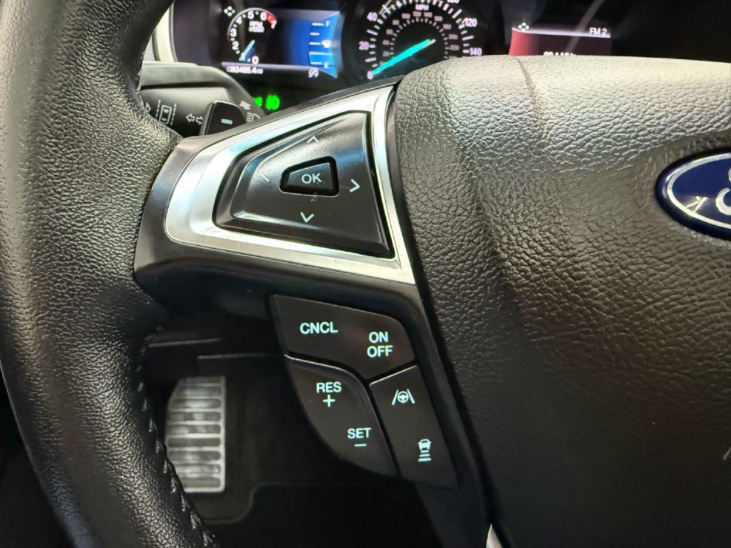 2019 Ford Edge Image 14