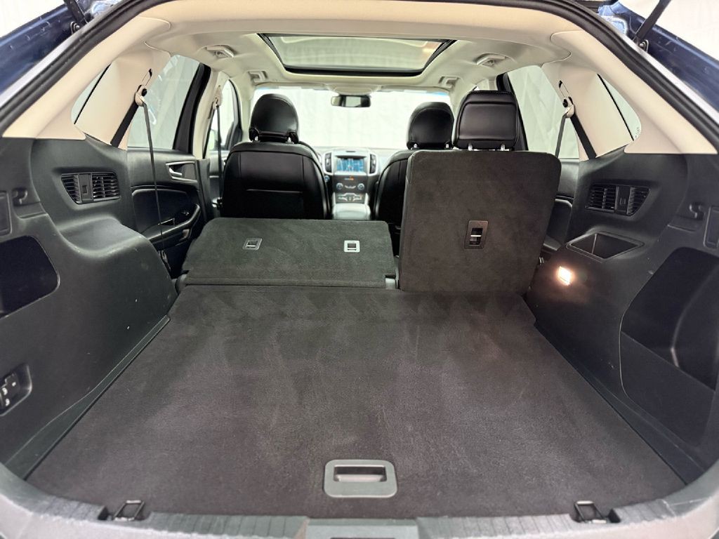 2019 Ford Edge Image 26