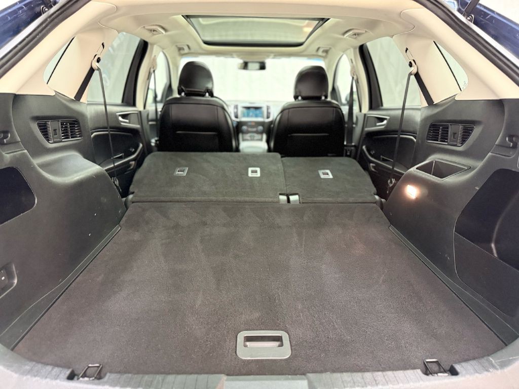 2019 Ford Edge Image 27