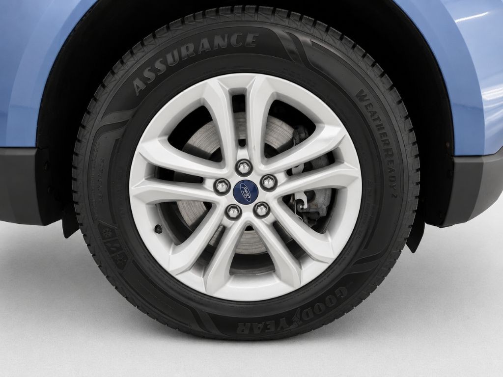 2019 Ford Edge Image 32