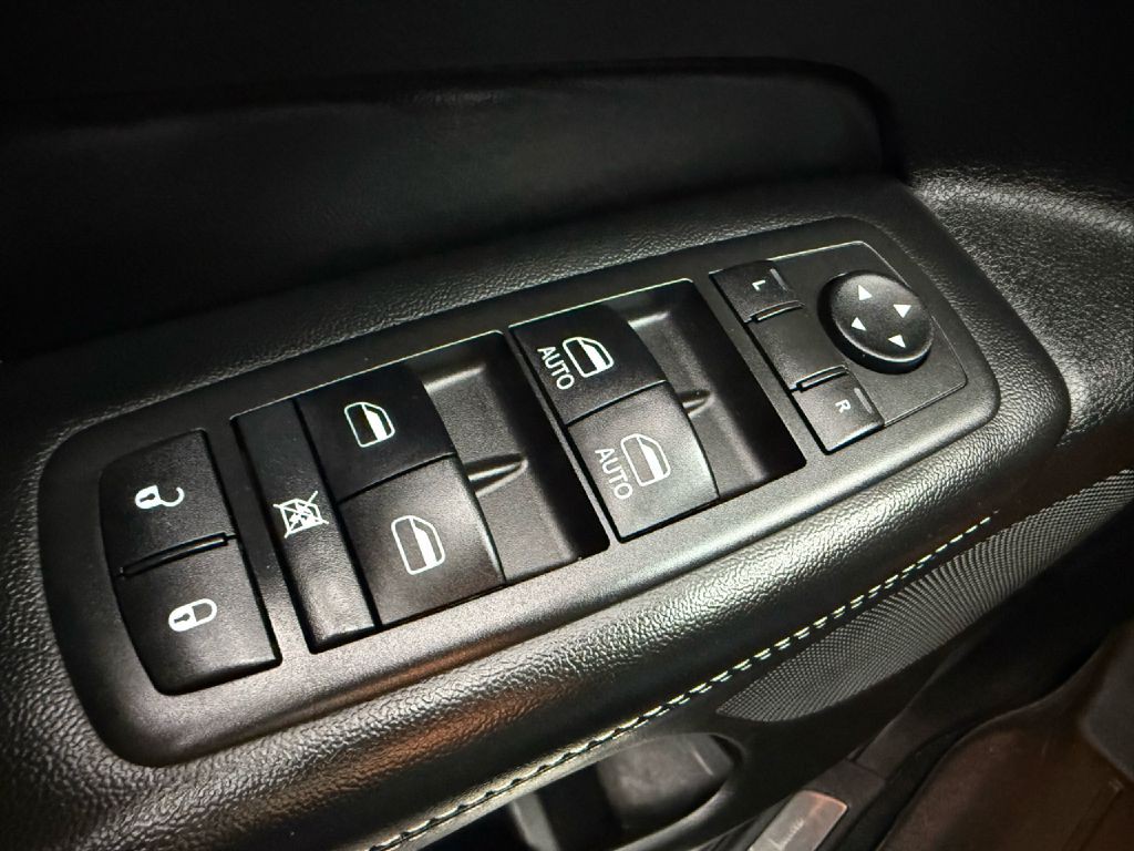 2014 Jeep Grand Cherokee Image 12