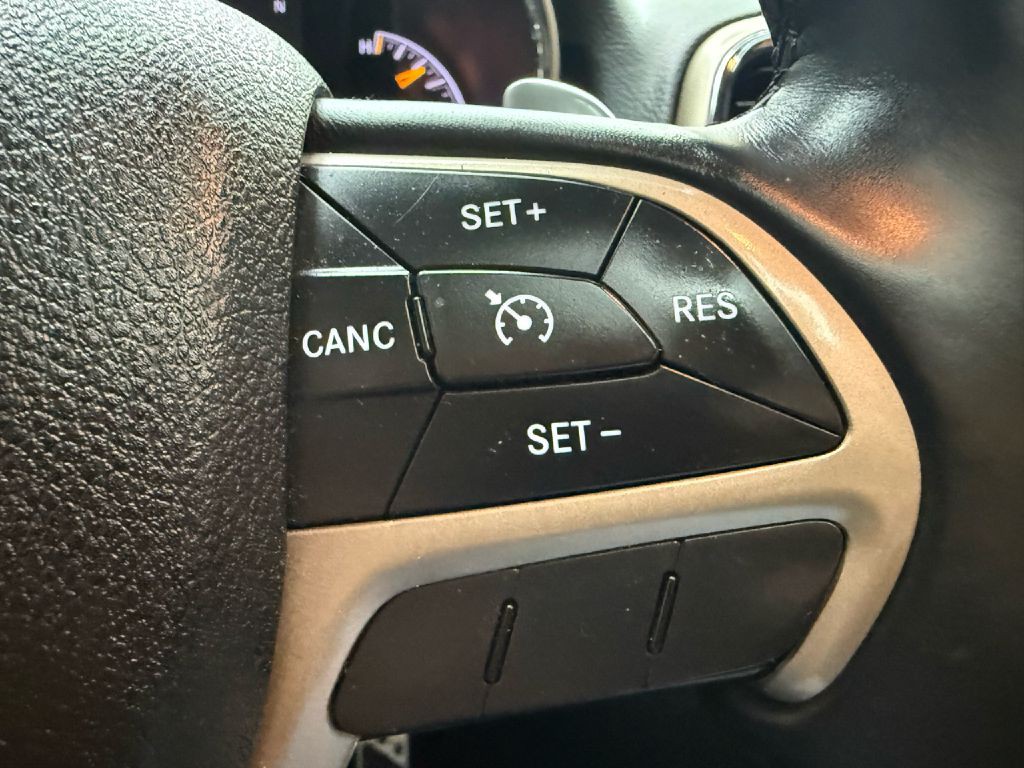 2014 Jeep Grand Cherokee Image 16