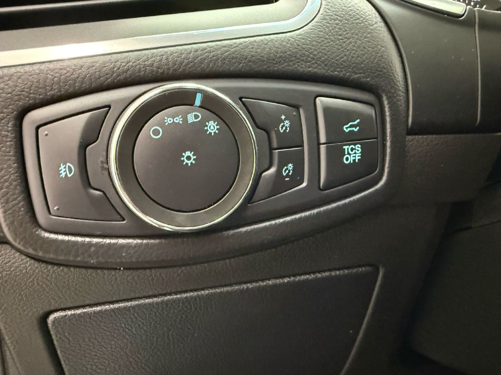 2020 Ford Edge Image 22