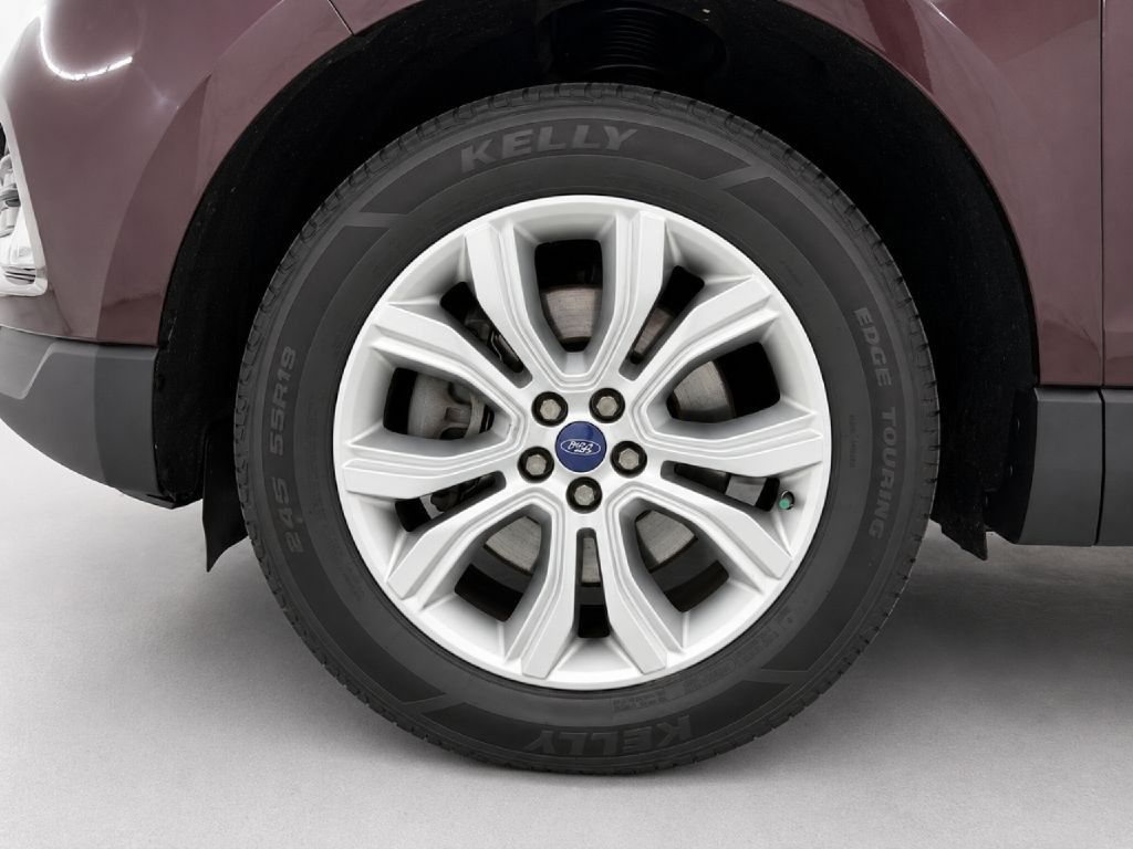 2020 Ford Edge Image 29