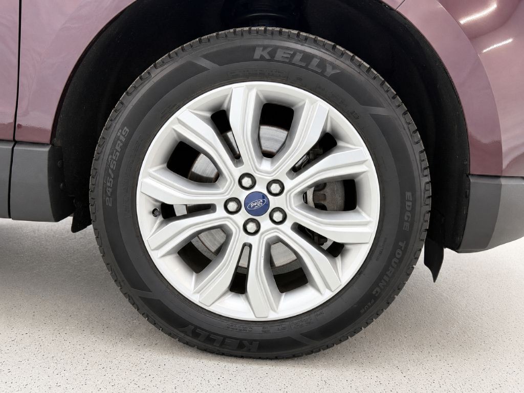 2020 Ford Edge Image 33