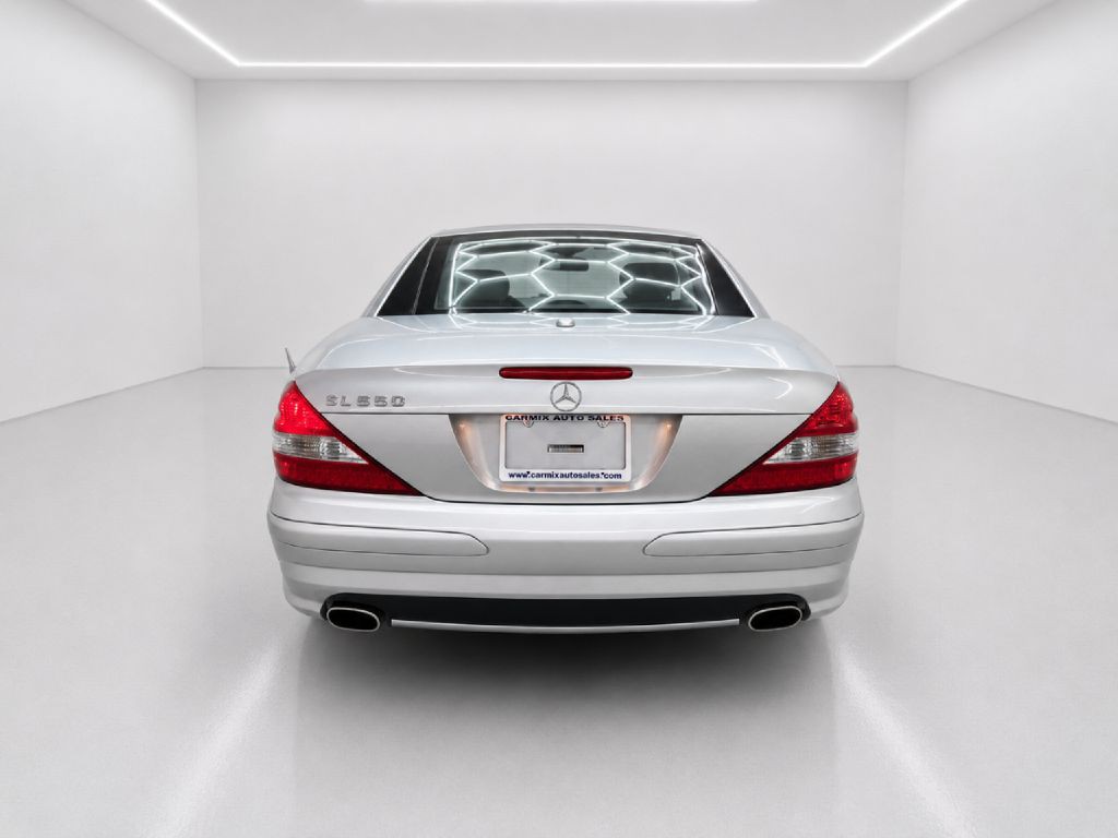 2007 Mercedes-Benz SL-Class Image 4