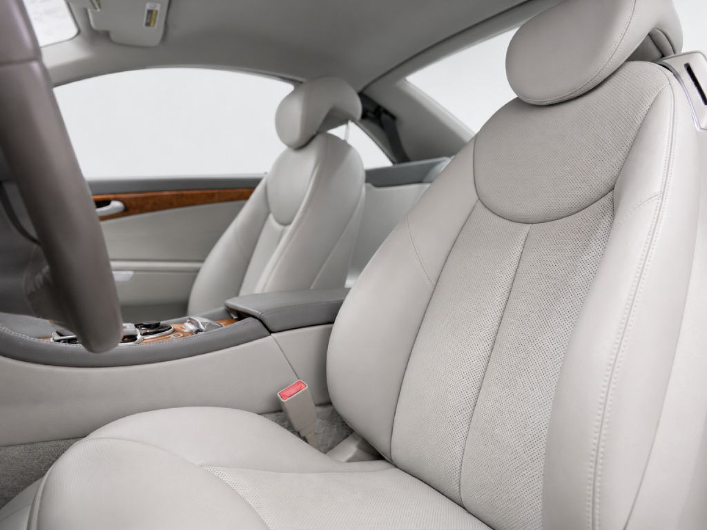 2007 Mercedes-Benz SL-Class Image 10