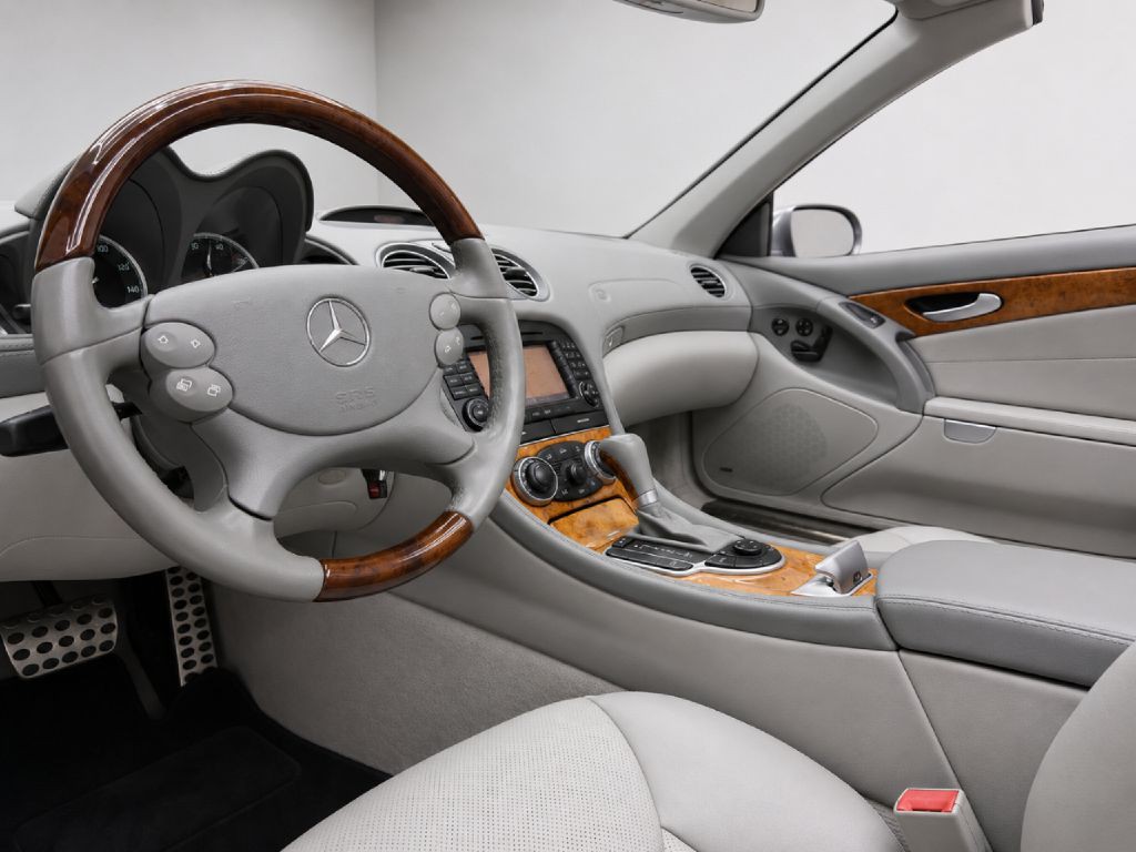 2007 Mercedes-Benz SL-Class Image 36