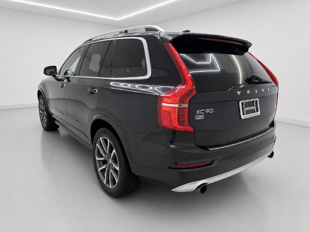 2018 Volvo XC90 Image 5