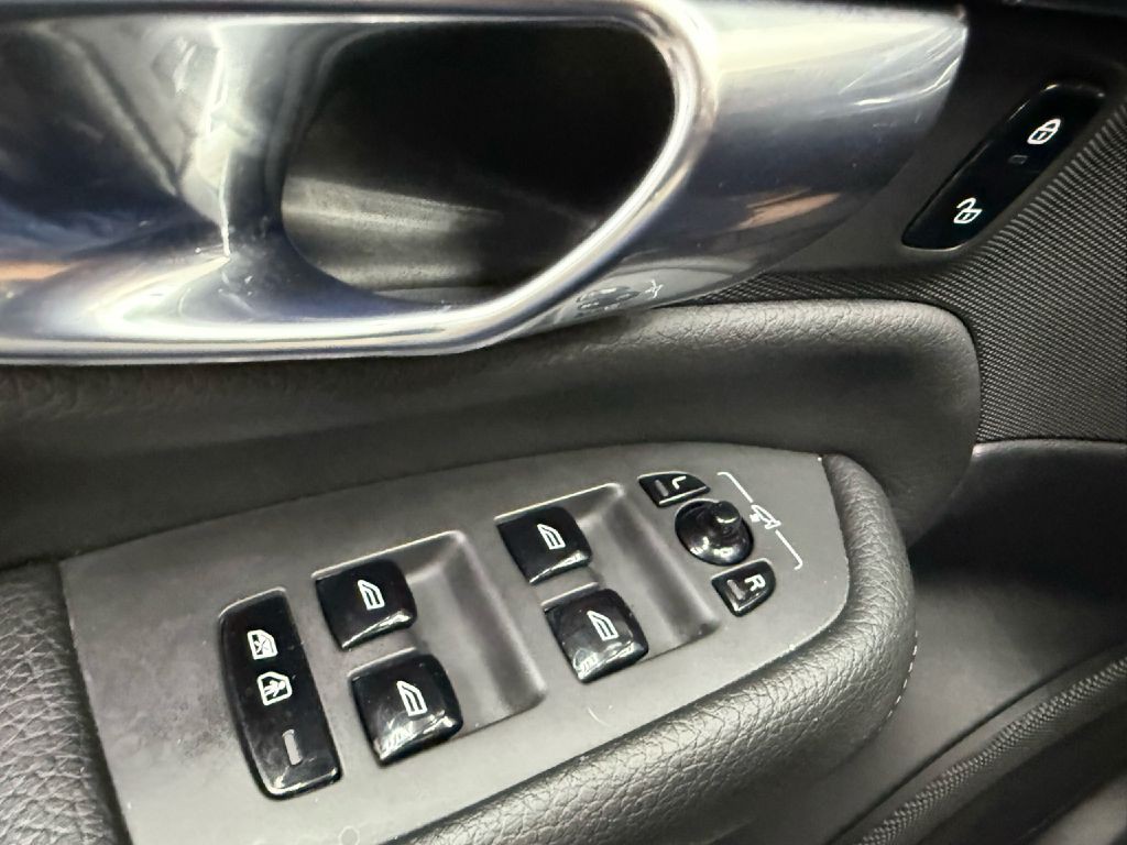 2018 Volvo XC90 Image 12