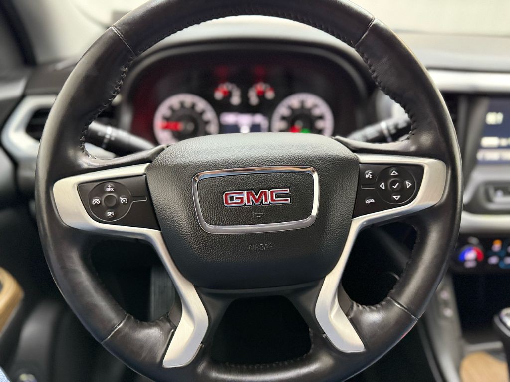 2017 GMC Acadia Image 12