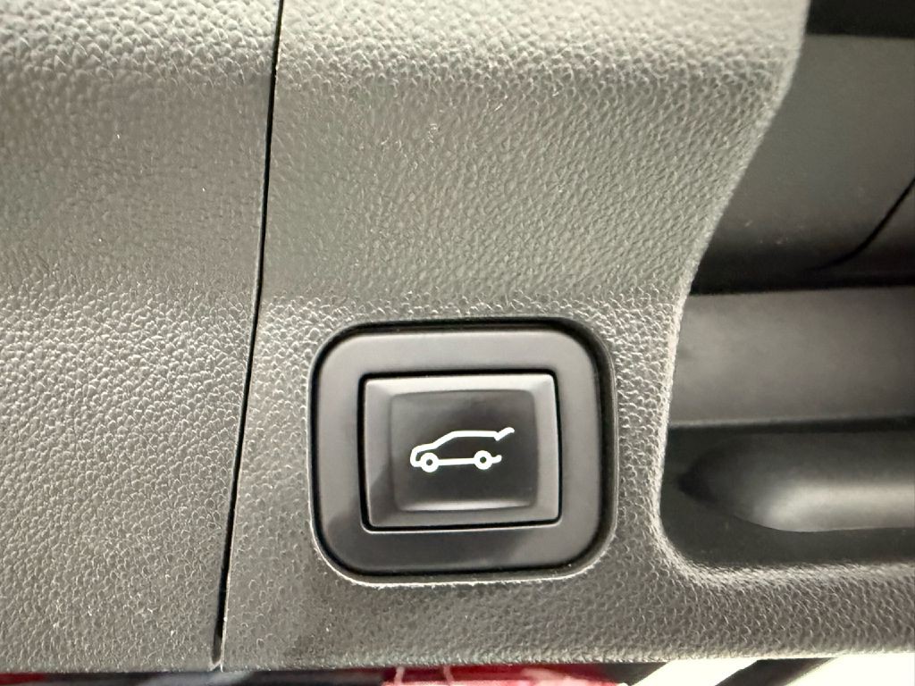 2017 GMC Acadia Image 29