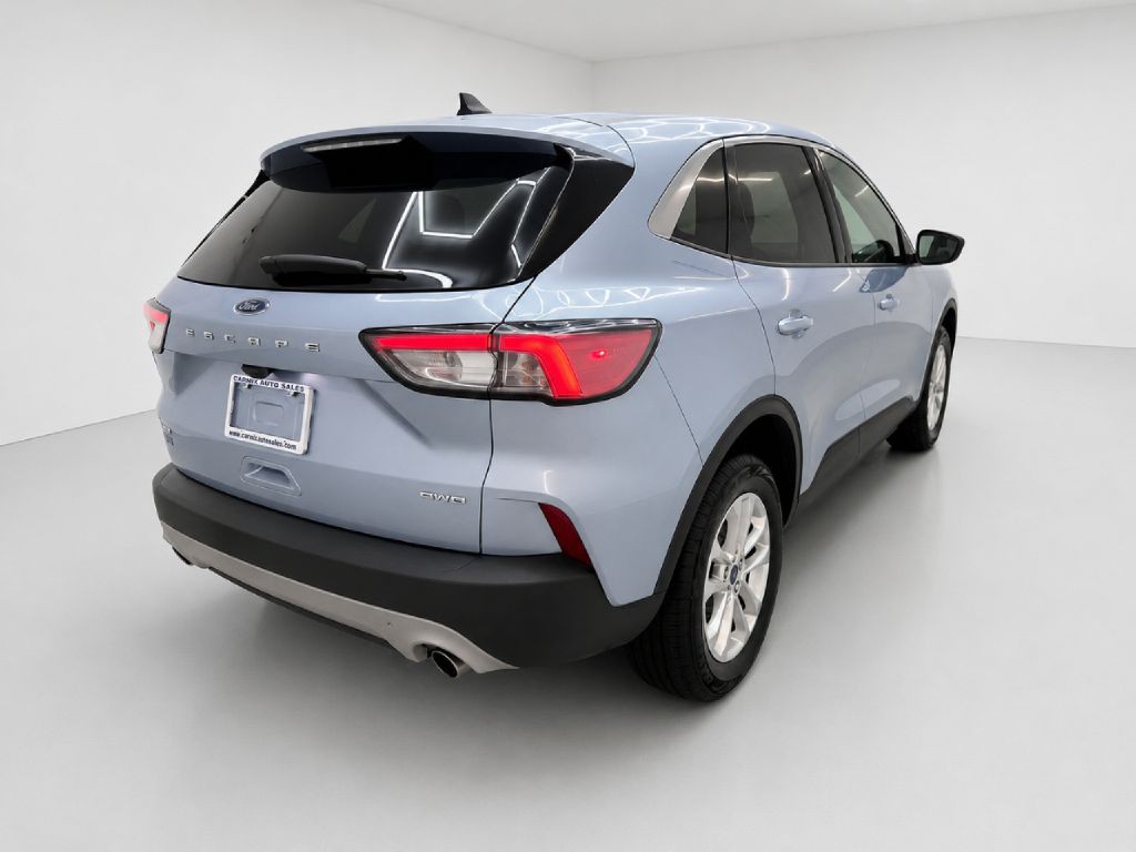 2022 Ford Escape Image 3