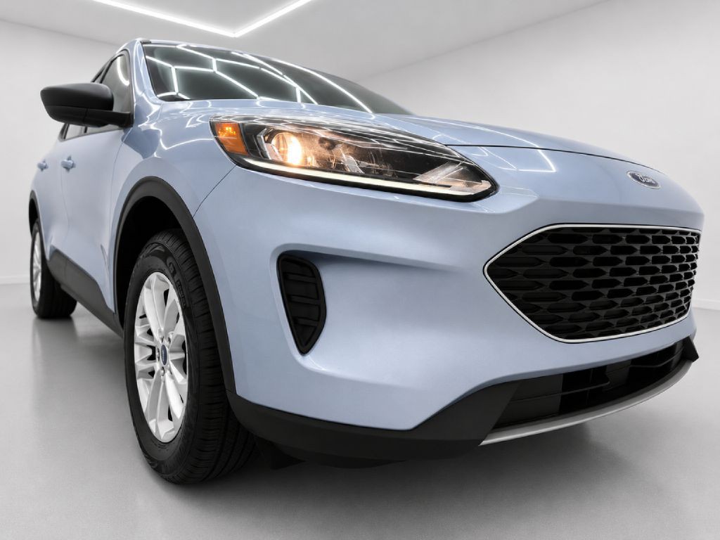 2022 Ford Escape Image 35