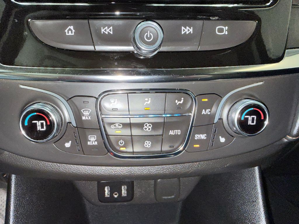 2021 Chevrolet Traverse Image 18