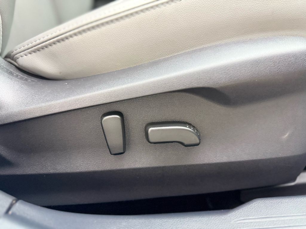 2022 Subaru Legacy Image 38