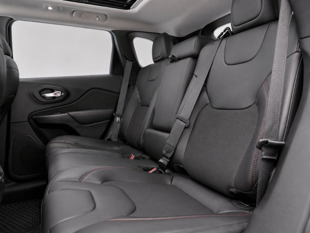 2022 Jeep Cherokee Image 24