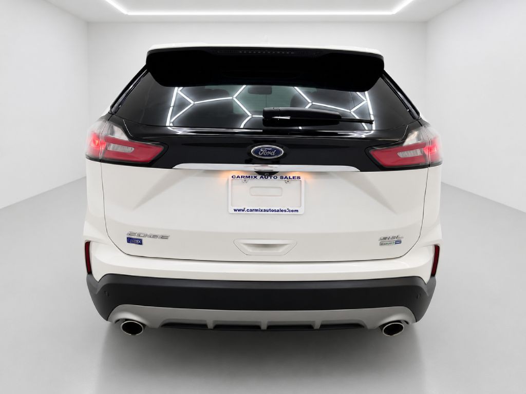 2019 Ford Edge Image 4
