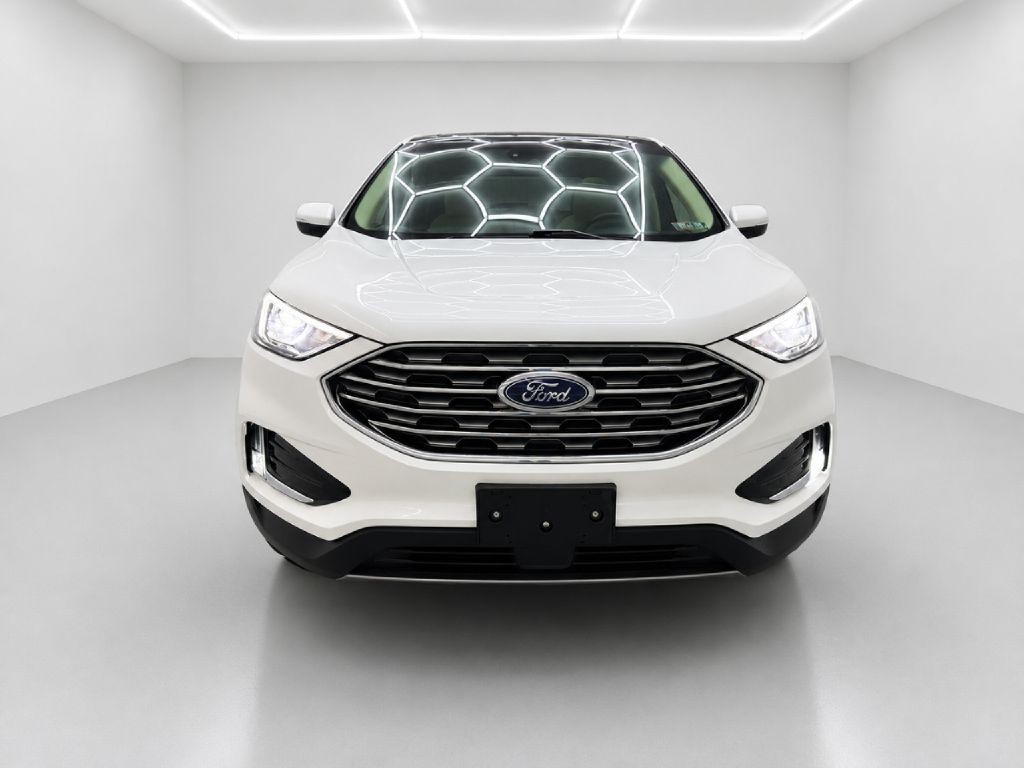 2019 Ford Edge Image 8