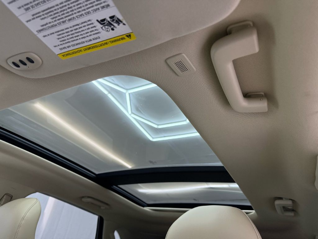 2019 Ford Edge Image 11