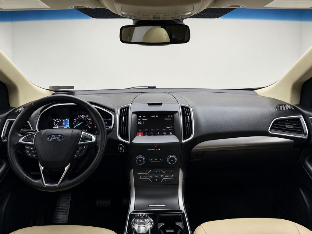 2019 Ford Edge Image 24