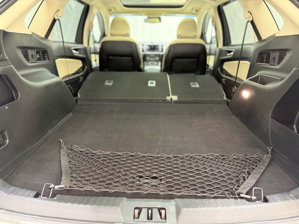 2019 Ford Edge Image 27