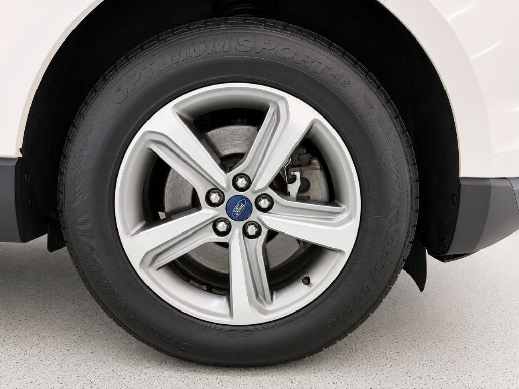 2019 Ford Edge Image 33