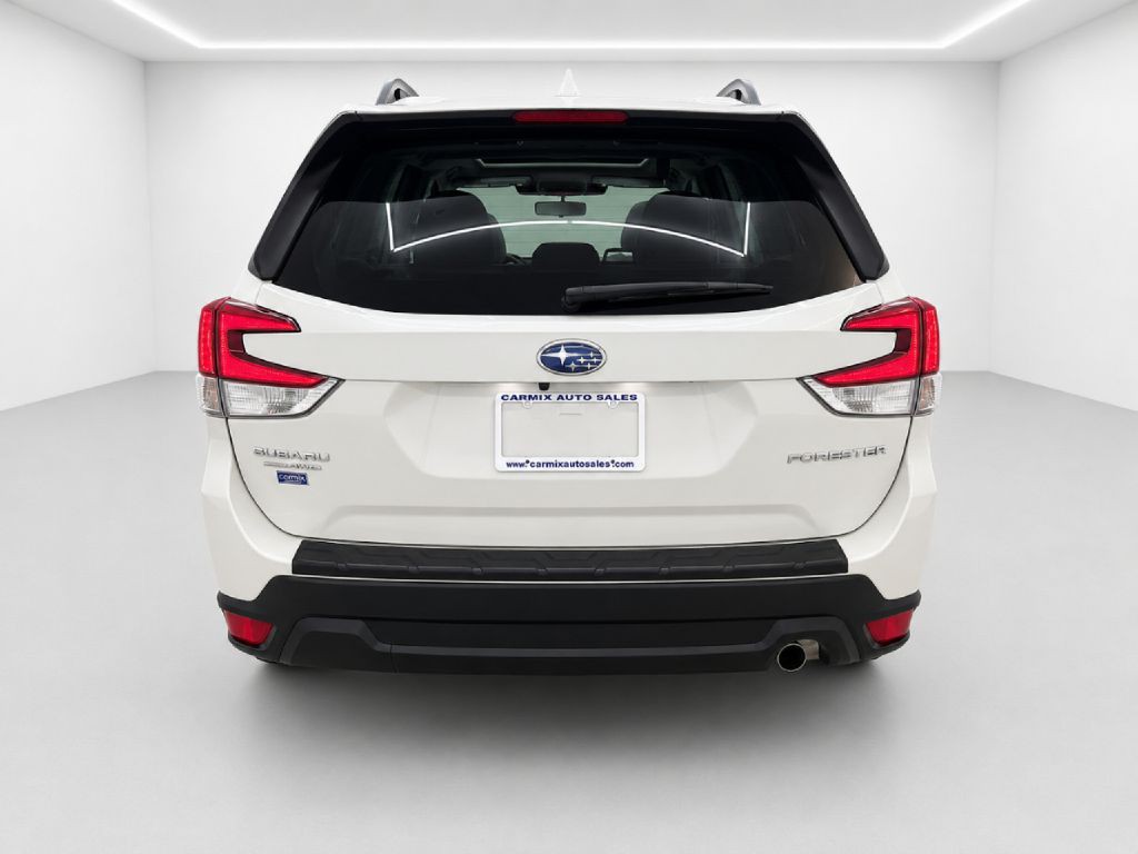 2023 Subaru Forester Image 4