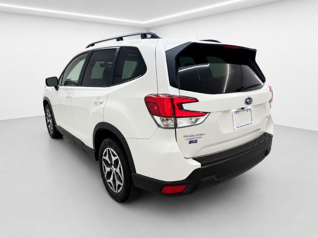 2023 Subaru Forester Image 5