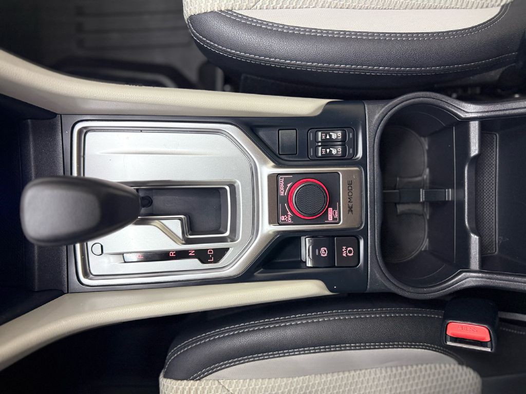 2023 Subaru Forester Image 21