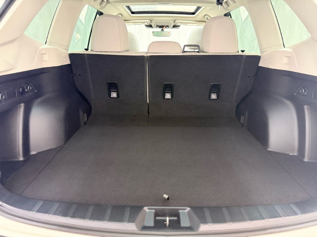 2023 Subaru Forester Image 24