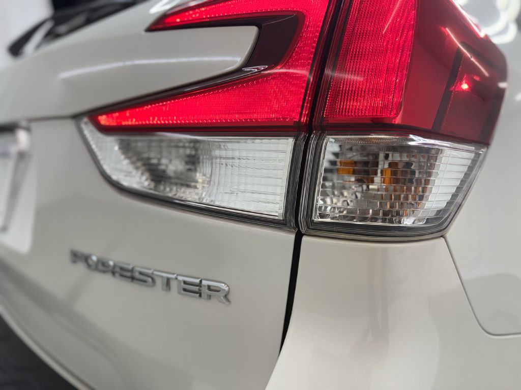2023 Subaru Forester Image 37