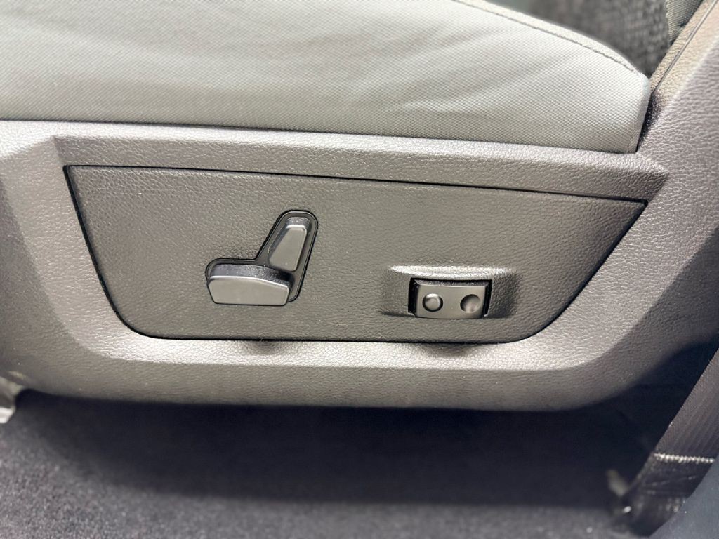 2018 RAM 1500 Image 9