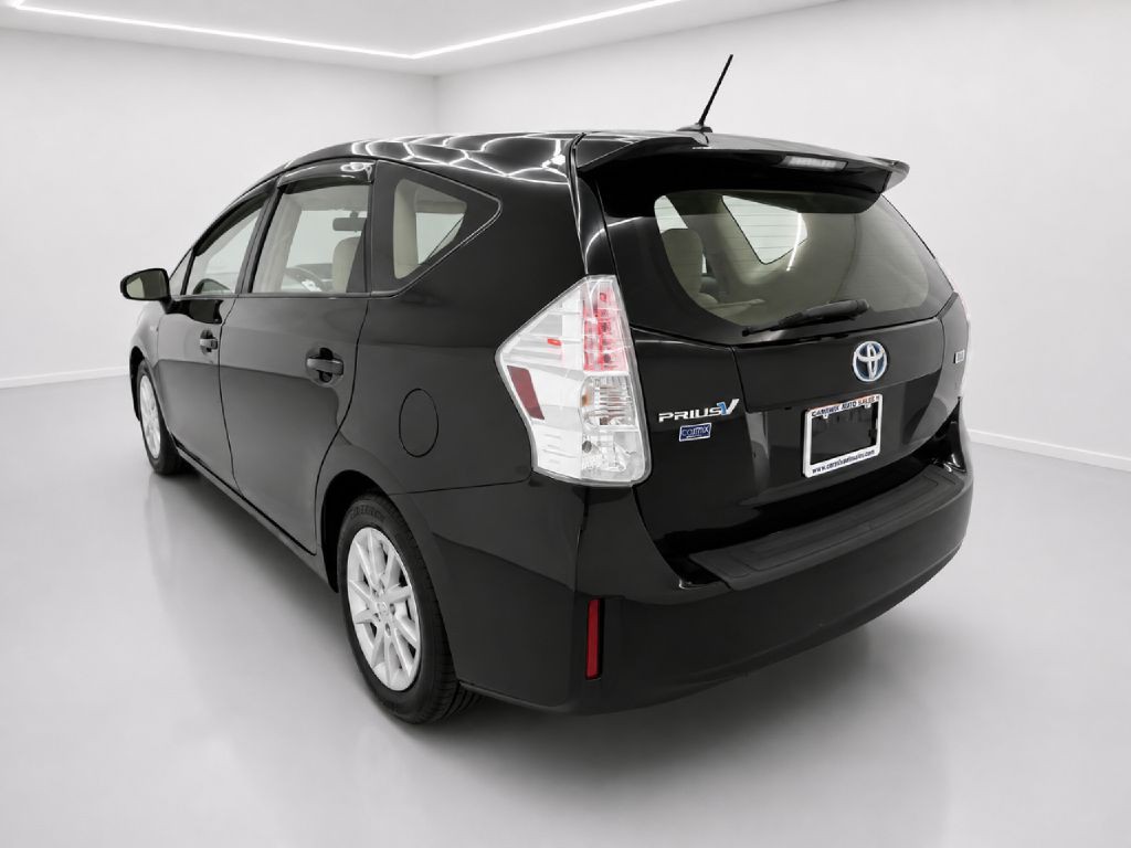 2012 Toyota Prius Image 5