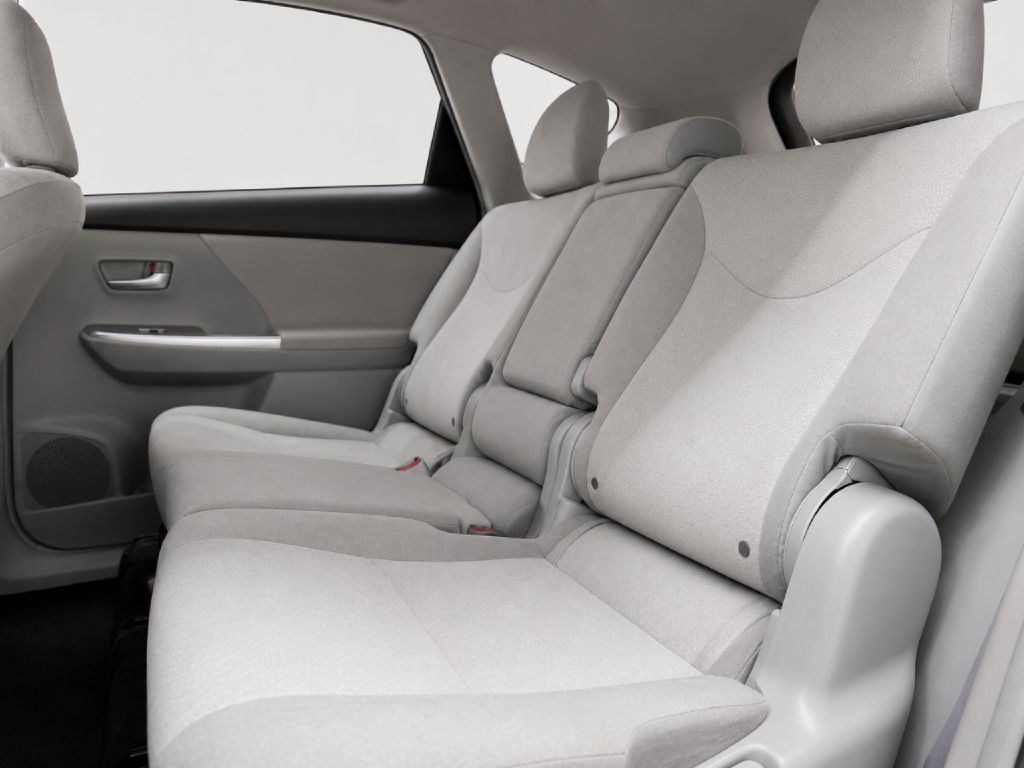 2012 Toyota Prius Image 19