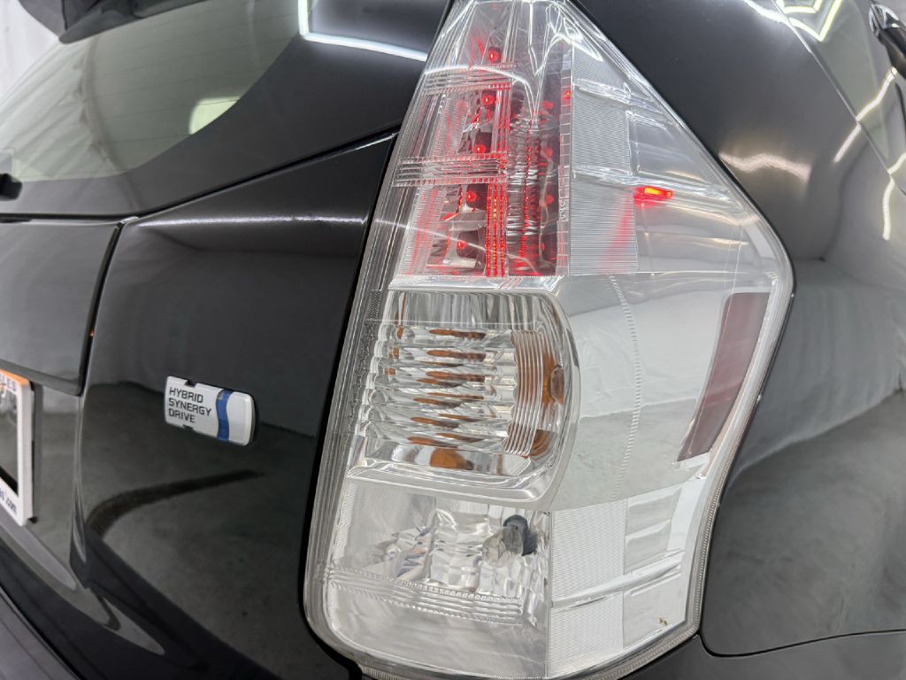 2012 Toyota Prius Image 33