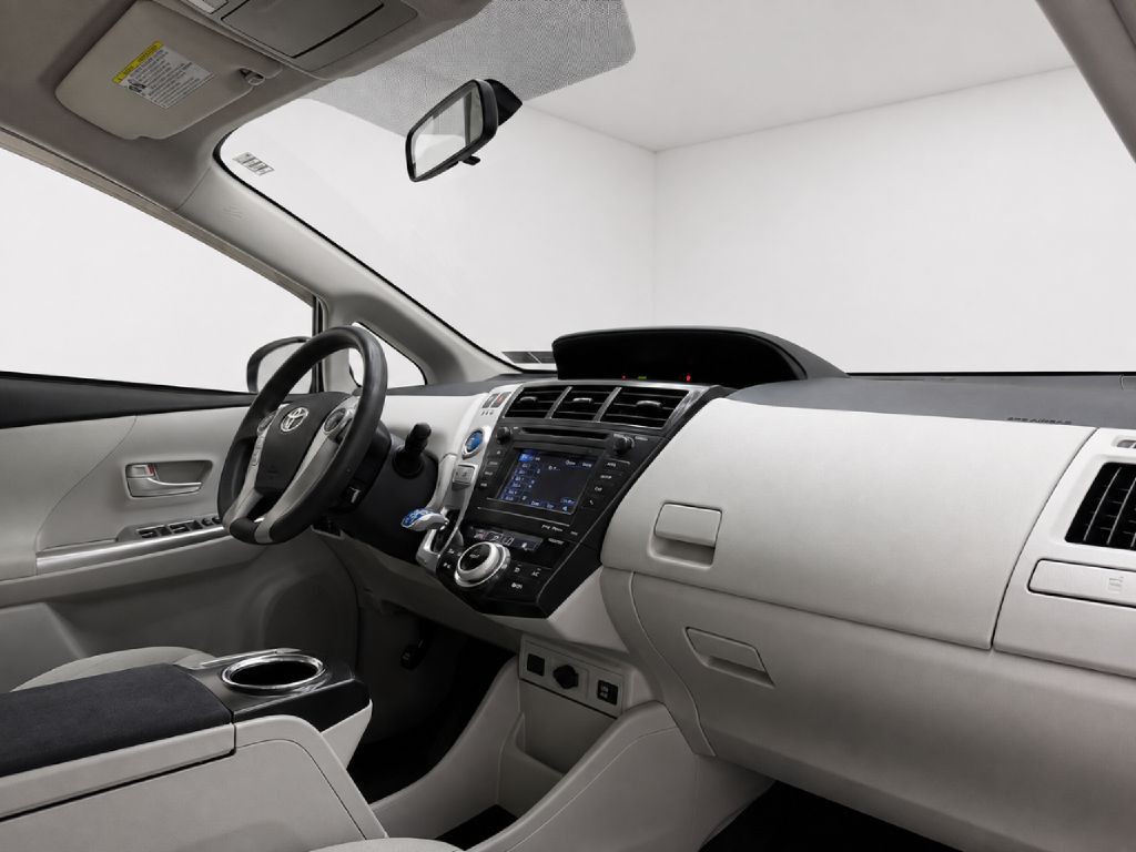 2012 Toyota Prius Image 34