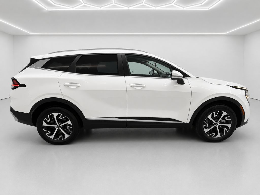 2023 Kia Sportage Image 2