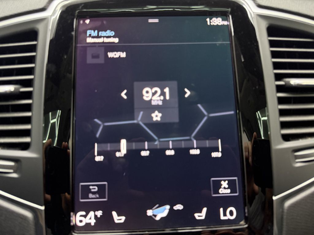 2022 Volvo XC90 Image 18