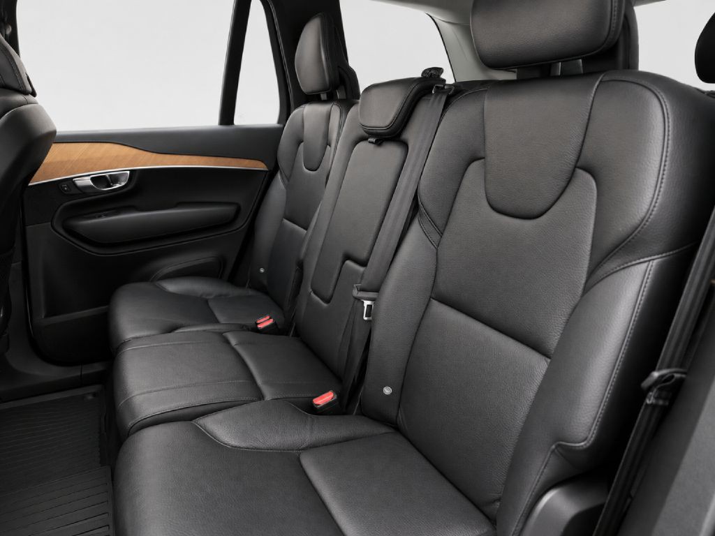 2022 Volvo XC90 Image 24