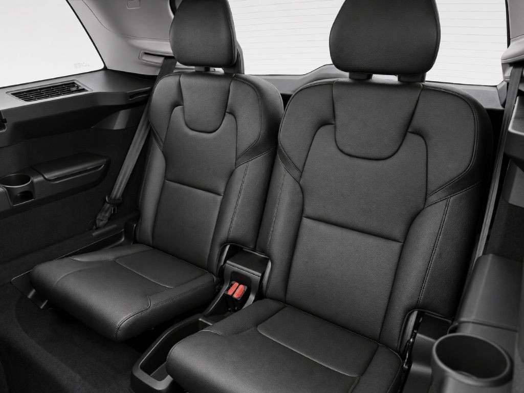 2022 Volvo XC90 Image 28