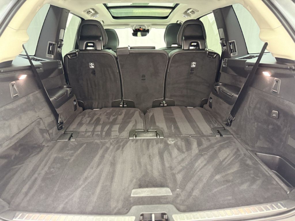 2022 Volvo XC90 Image 31