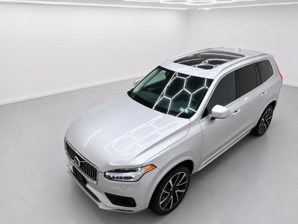 2022 Volvo XC90 Image 38