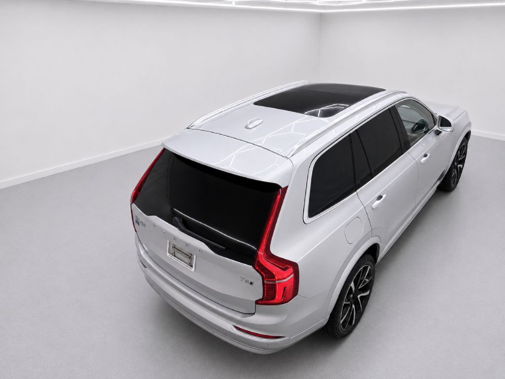 2022 Volvo XC90 Image 39