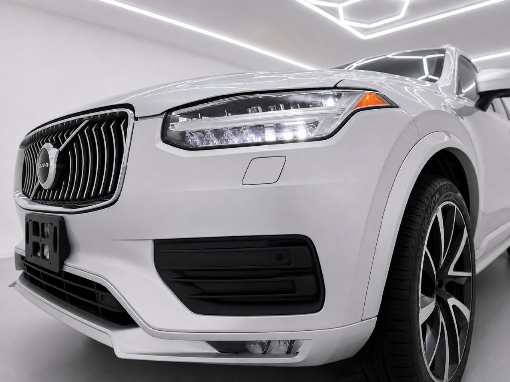 2022 Volvo XC90 Image 40