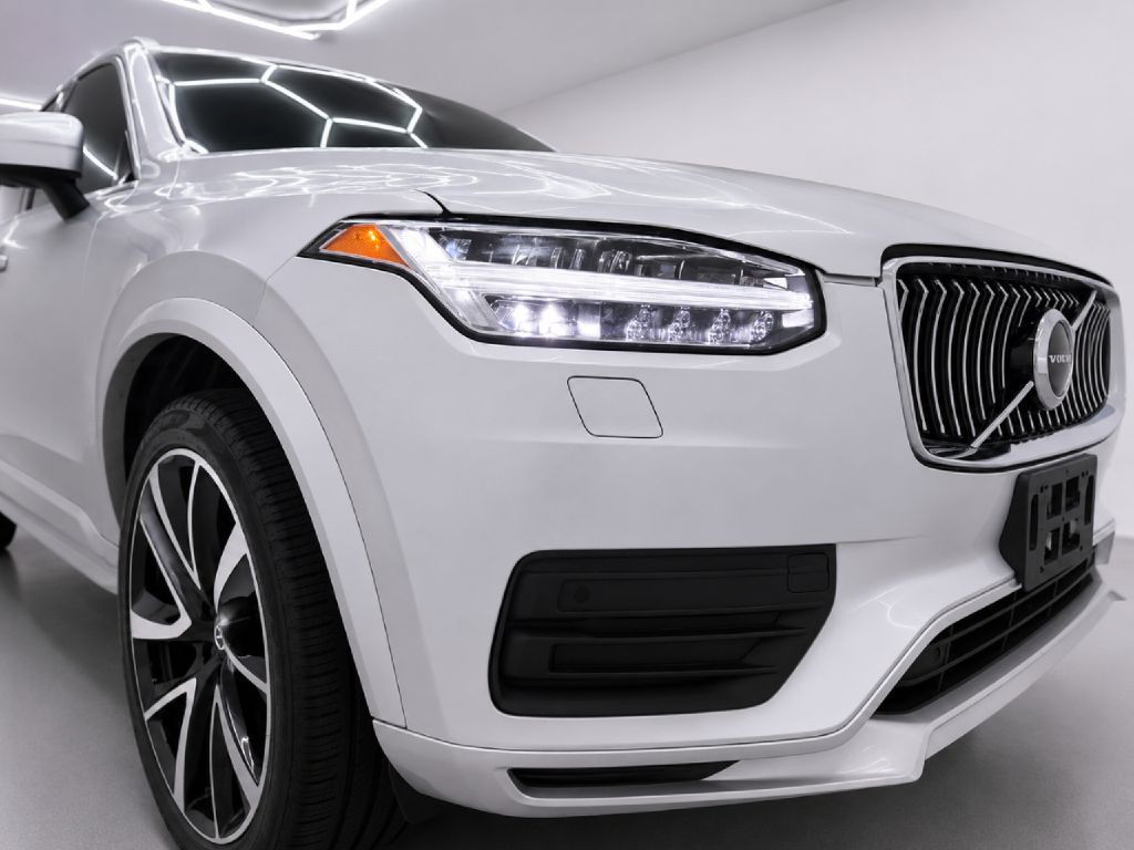 2022 Volvo XC90 Image 41