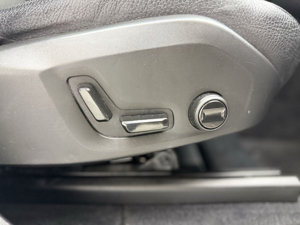 2022 Volvo XC90 Image 44